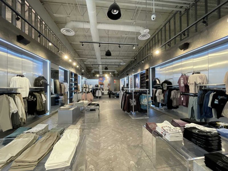 Mania Jeans - Interior View